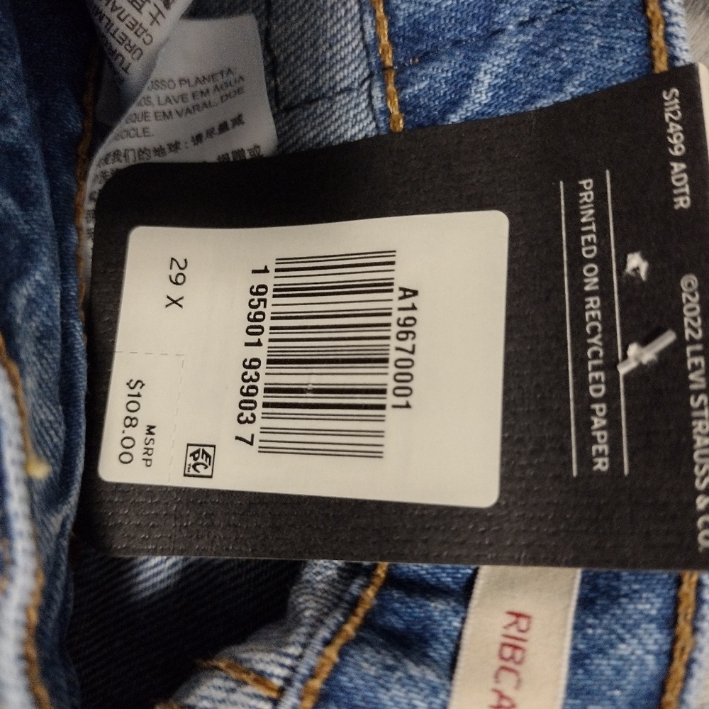 Levi's Ribcage Cropped Bootcut Jeans - Picture 2 of 6